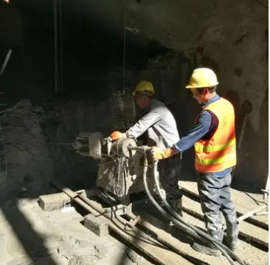 南雄水下抗分散灌浆料特点 水下不分散注浆料介绍