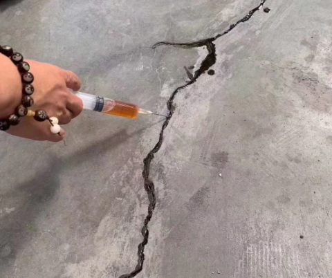 南雄混凝土裂缝修补技术详解​
